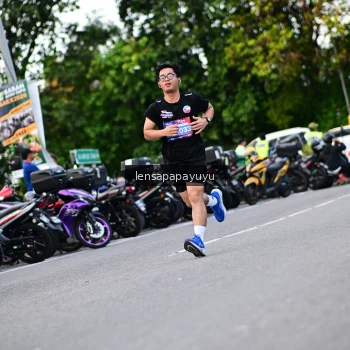 Runner Photo 4113076