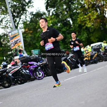 Runner Photo 4113082