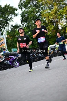 Runner Photo 4113094