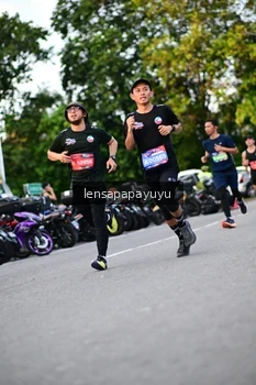 Runner Photo 4113099
