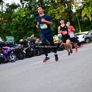 Runner Photo 4113102