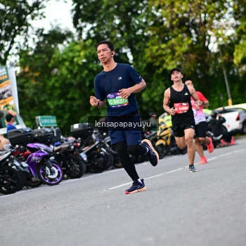 Runner Photo 4113104