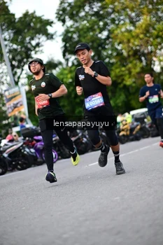 Runner Photo 4113108