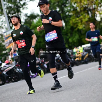 Runner Photo 4113112