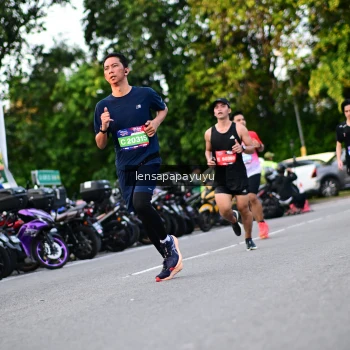 Runner Photo 4113113