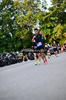 Runner Photo 4113121