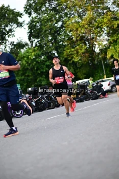 Runner Photo 4113124