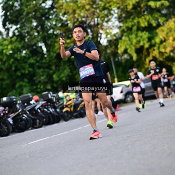 Runner Photo 4113138