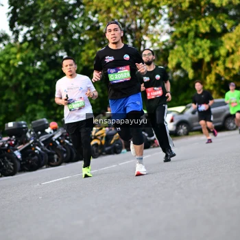Runner Photo 4113174