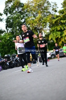 Runner Photo 4113175