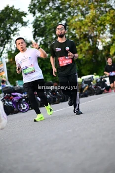 Runner Photo 4113186