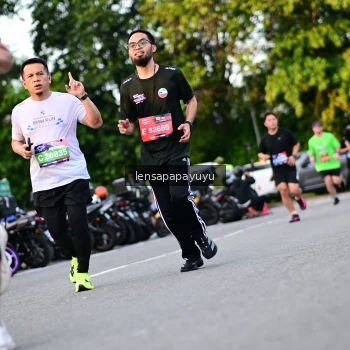 Runner Photo 4113189
