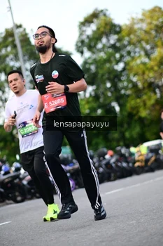 Runner Photo 4113192