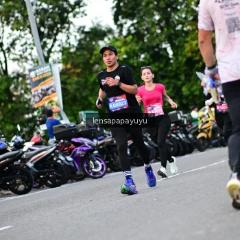 Runner Photo 4113205