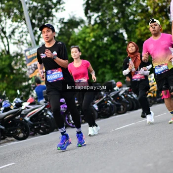 Runner Photo 4113215