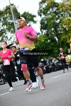Runner Photo 4113225