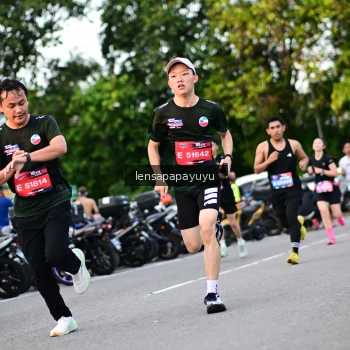 Runner Photo 4113301