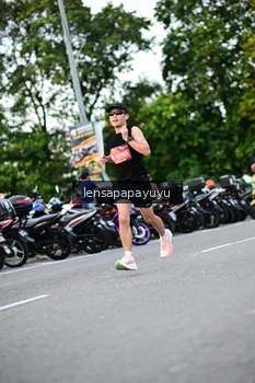 Runner Photo 4113303