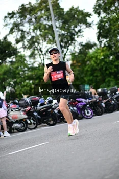 Runner Photo 4113305
