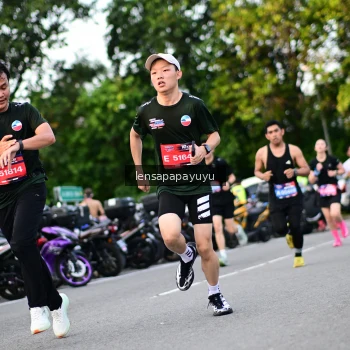 Runner Photo 4113306