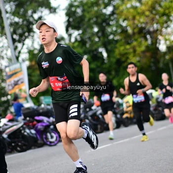 Runner Photo 4113309