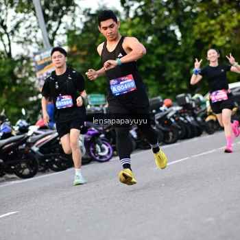 Runner Photo 4113310