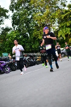Runner Photo 4113344