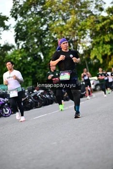 Runner Photo 4113345