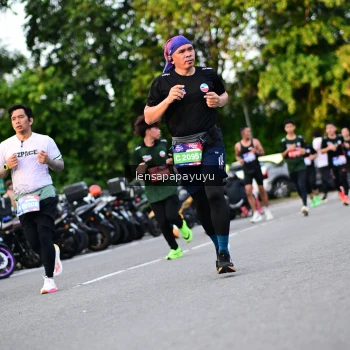 Runner Photo 4113363