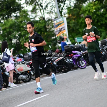 Runner Photo 4113365