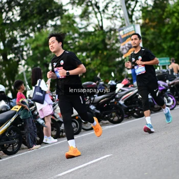 Runner Photo 4113370