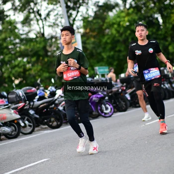 Runner Photo 4113374