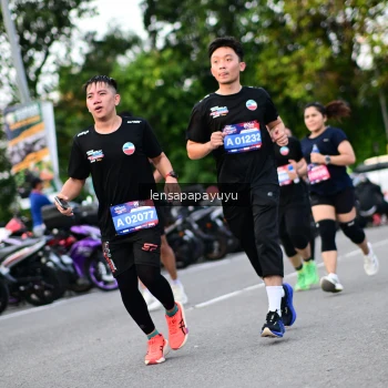 Runner Photo 4113377