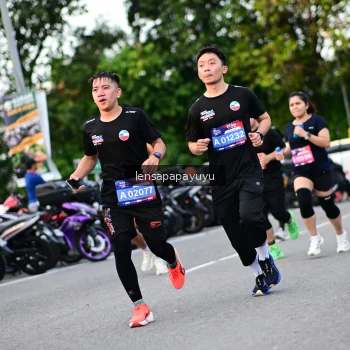 Runner Photo 4113381