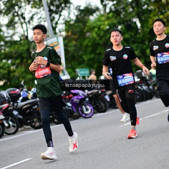 Runner Photo 4113382