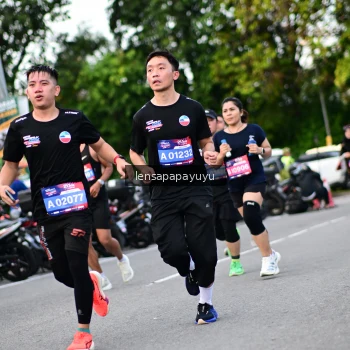 Runner Photo 4113390