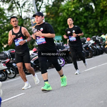 Runner Photo 4113397