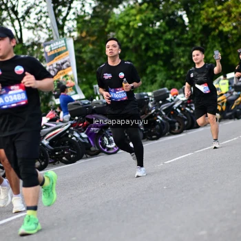 Runner Photo 4113401