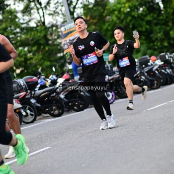 Runner Photo 4113406