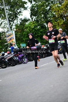 Runner Photo 4113412