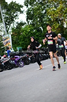 Runner Photo 4113416
