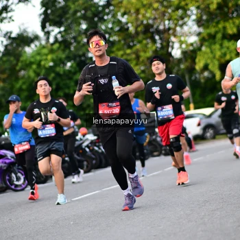 Runner Photo 4113440