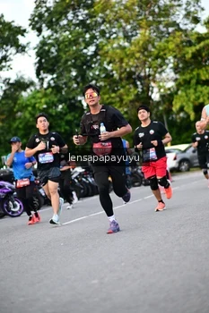 Runner Photo 4113443
