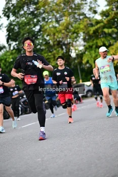 Runner Photo 4113447