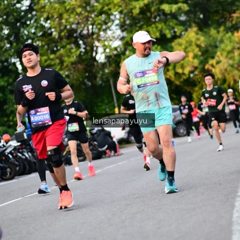 Runner Photo 4113451