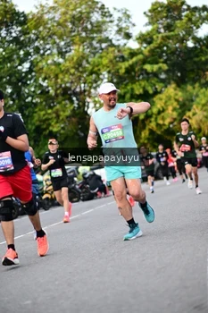Runner Photo 4113460