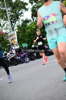Runner Photo 4113464