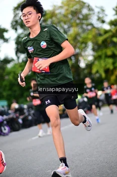 Runner Photo 4113477