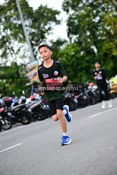 Runner Photo 4113501