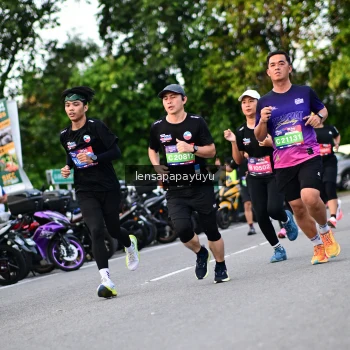 Runner Photo 4113507
